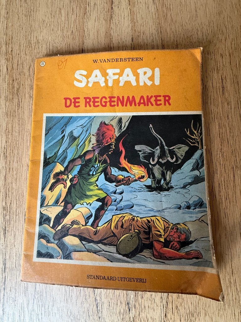 Oude strip Safari nr. 23 – De Regenmaker, Boeken, Gelezen, Willy van der Steen., Eén stripboek, Ophalen of Verzenden