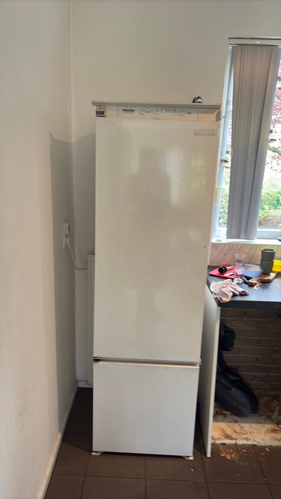 Miele inbouw koelkast, Witgoed en Apparatuur, Koelkasten en IJskasten, 200 liter of meer, Ophalen, Zo goed als nieuw, Met vriesvak