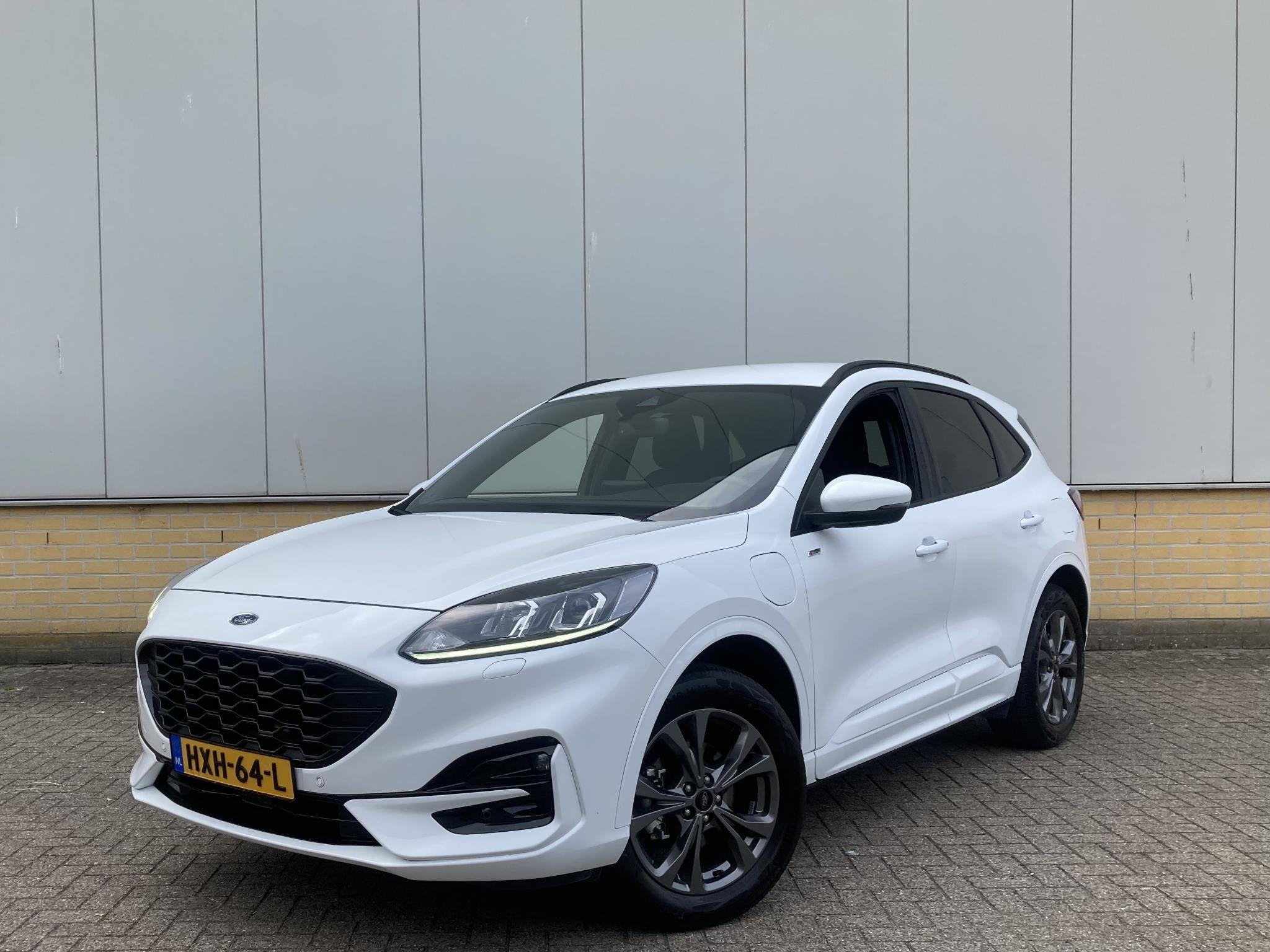 Ford Kuga 2.5 PHEV ST-Line-navi-winterpack Navigatie-Winterp, Gebruikt, 4 cilinders, Wit, Plug-in hybride