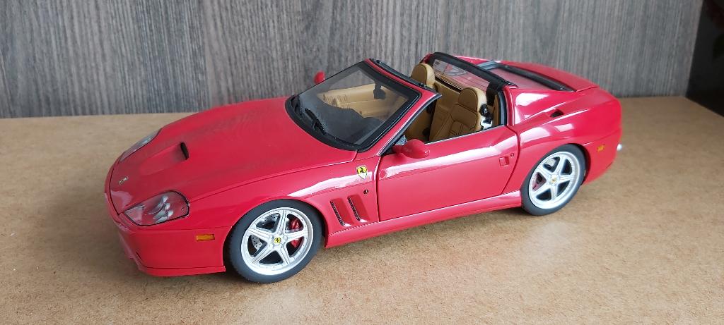 1/18 Ferrari Superamerica (Hot Wheels Elite), Ophalen, Zo goed als nieuw, Auto, Hot Wheels