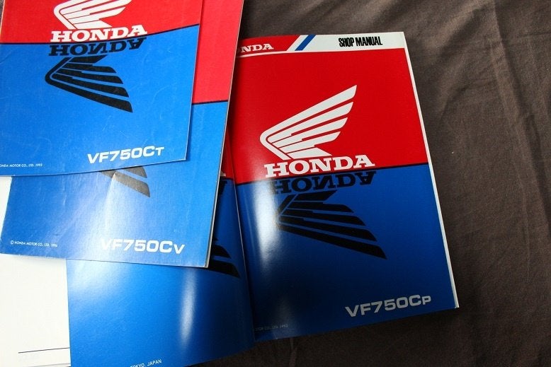 Honda VF750 C 1993 -1996 motorcycle shop manual VF 750, Ophalen of Verzenden, Honda