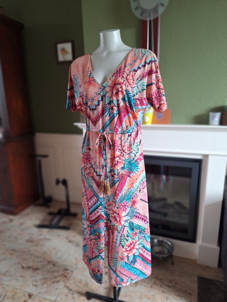 K-design roze bloemen jurk met gouden kwastjes en bies M, Maat 38/40 (M), K-design, Verzenden, Zo goed als nieuw