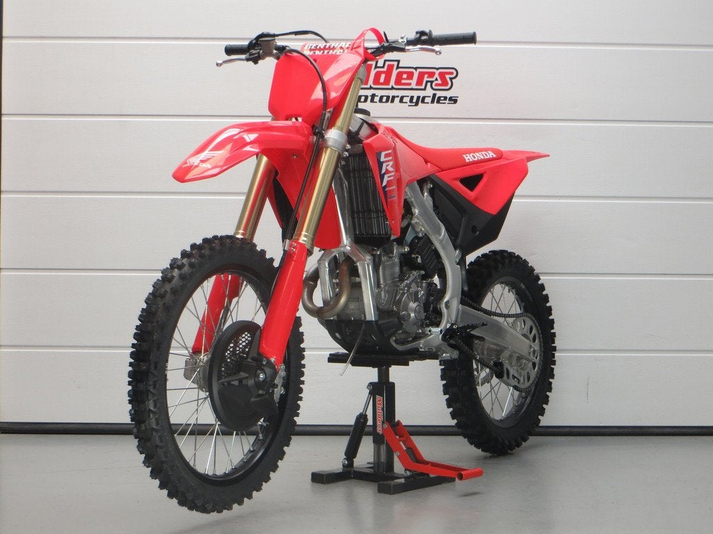 Honda CRF 250 RS HONDA CRF 250 RS (bj 2025), Bedrijf, Doornveld 180 - 184
B-1731  Zellik, BE, Honda Motor Europe Ltd Netherland Branch
