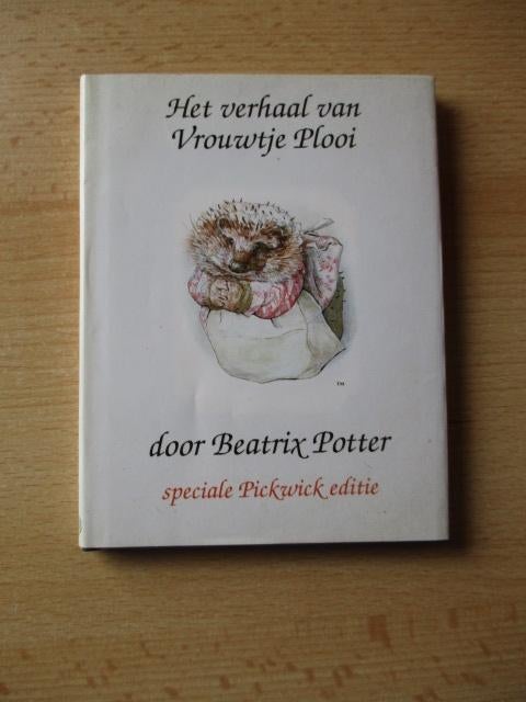 Beatrix Potter boekje met omslag  Pickwick  Vrouwtje Plooi, Ophalen of Verzenden, Zo goed als nieuw