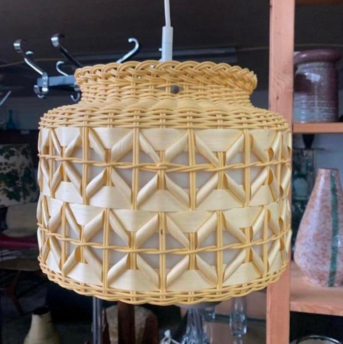 Lamp mooie vintage retro rotan rieten hanglamp jaren 60., Ophalen of Verzenden
