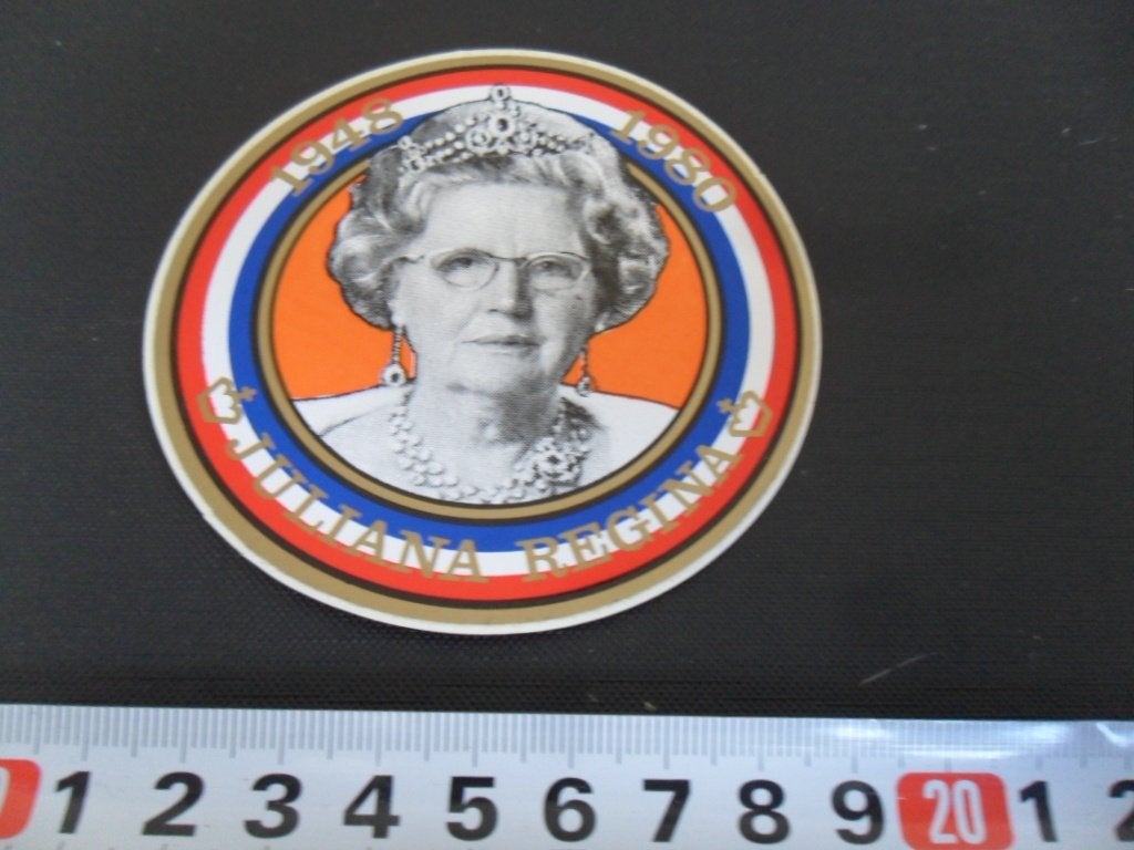 sticker 1948 - 1980 Juliana Regina, Verzamelen, Ophalen, Zo goed als nieuw