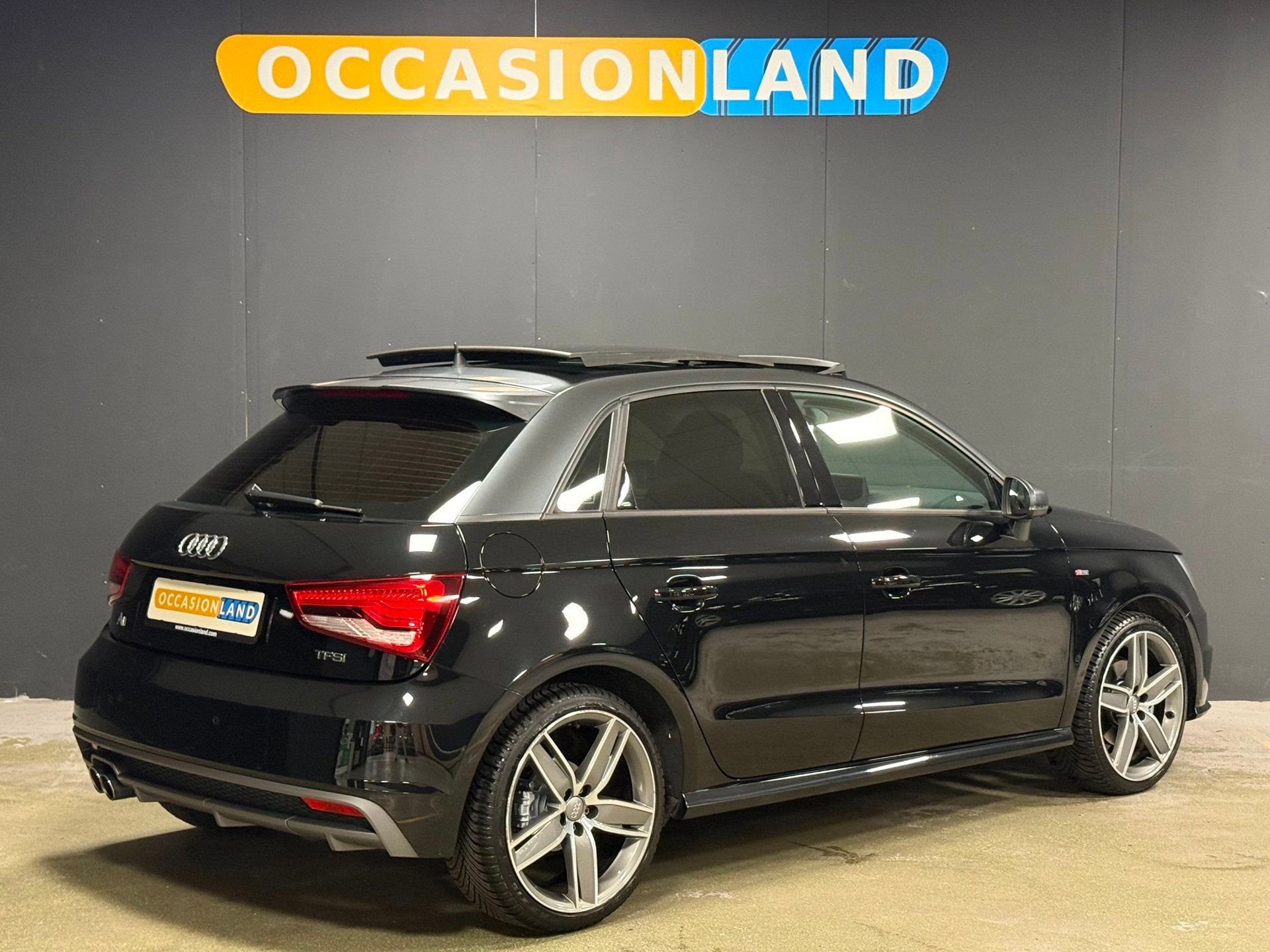 Audi A1 Sportback 1.4 TFSI Sport Pro Line S|PANO|DSG|LED|STO, Auto's, Audi, 125 pk, Zwart, 4 cilinders, 4 stoelen