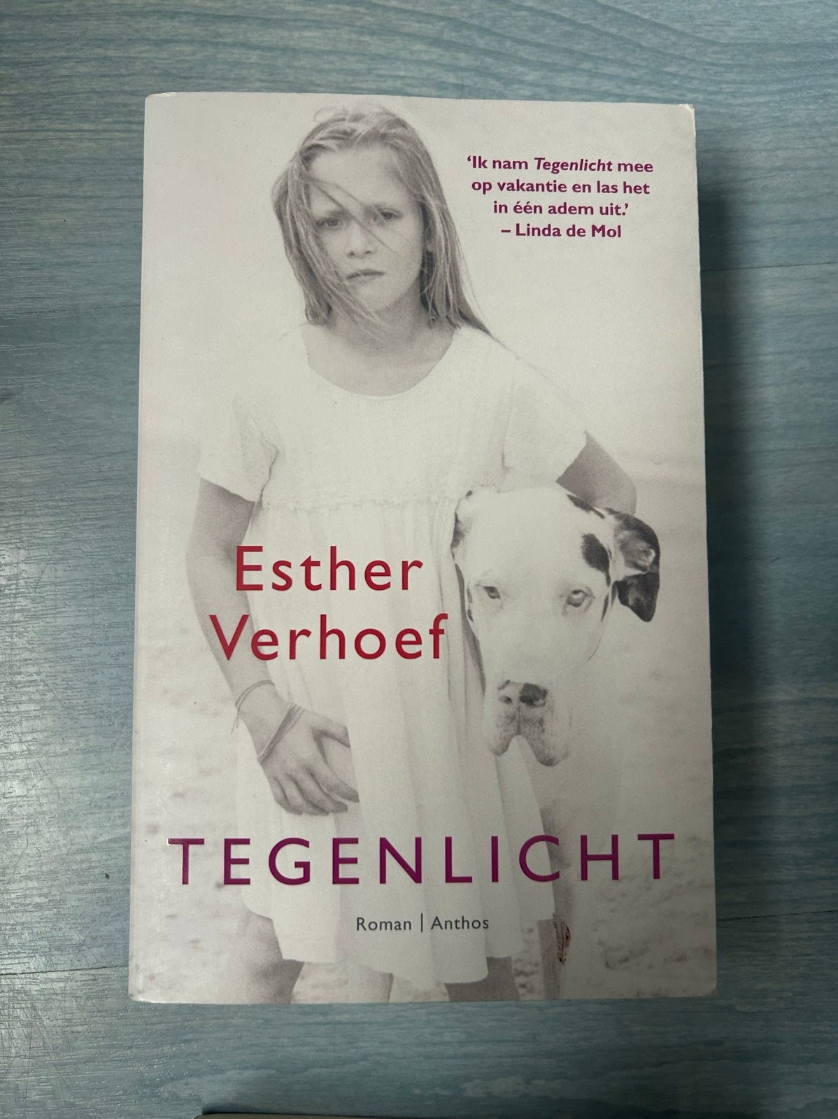 Tegenlicht - Esther Verhoef (Roman), Ophalen of Verzenden, Zo goed als nieuw, Nederland
