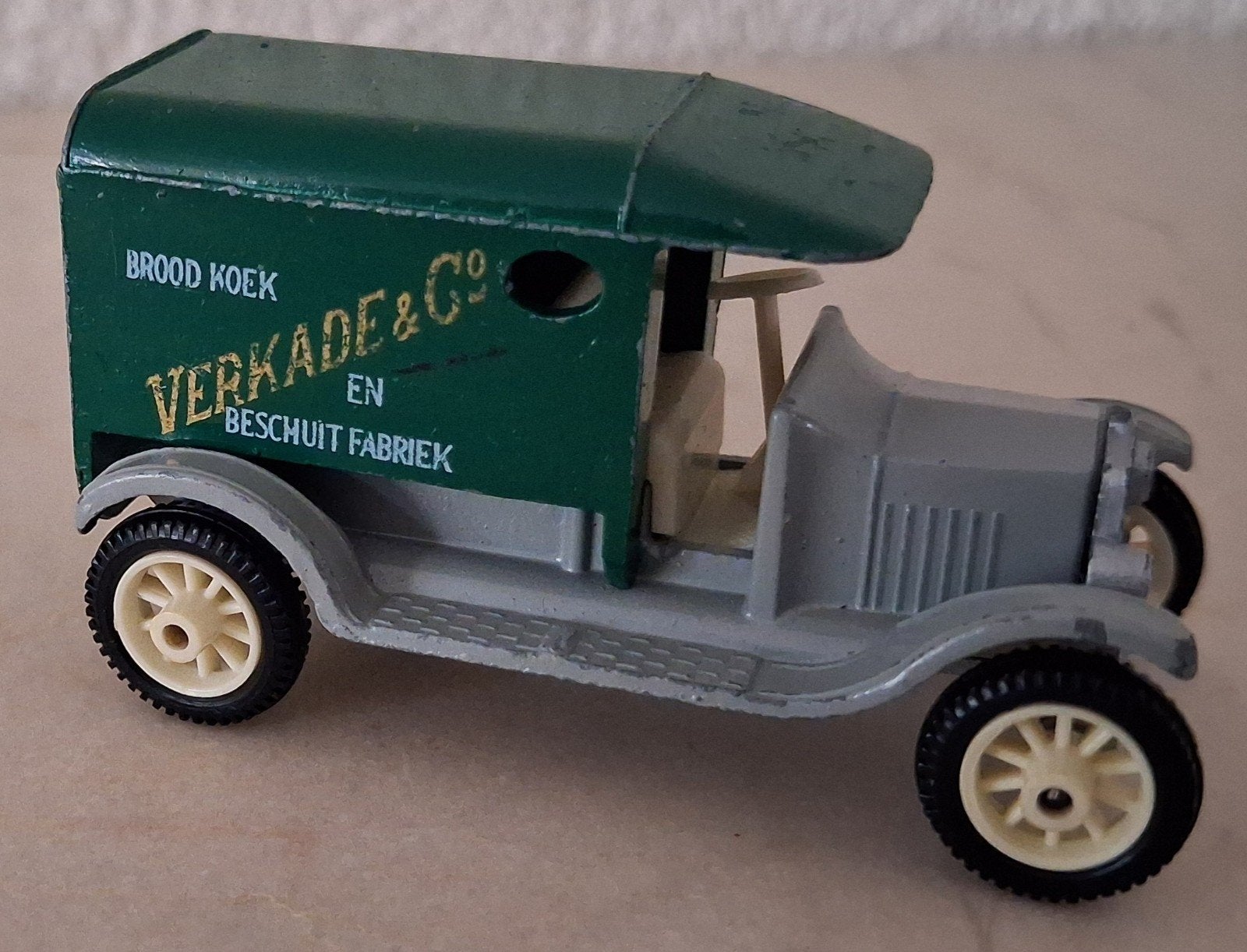 T- Fort 1919, Hobby en Vrije tijd, Modelauto's | Overige schalen, Ophalen of Verzenden, Auto