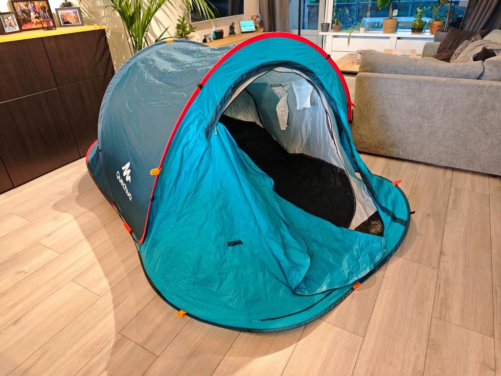 Pop-up tent 2 personen Quechua, Caravans en Kamperen, Tenten, Ophalen, Zo goed als nieuw, Tot en met 2