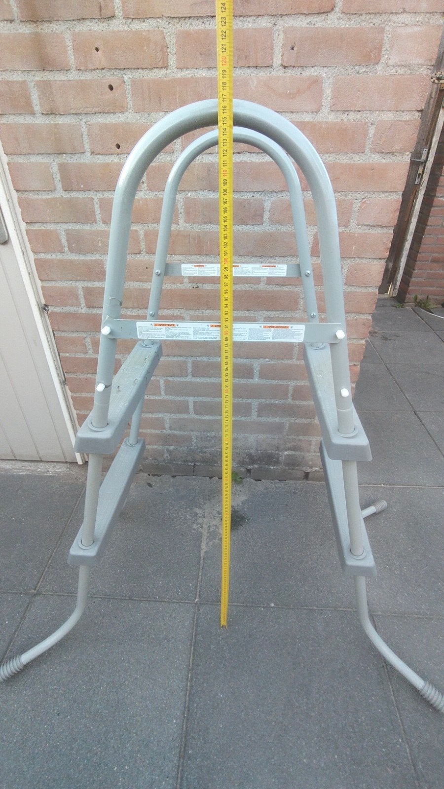 trapje voor zwembad op te halen in Veldhoven, Tuin en Terras, Zwembad-toebehoren, Ophalen, Zo goed als nieuw