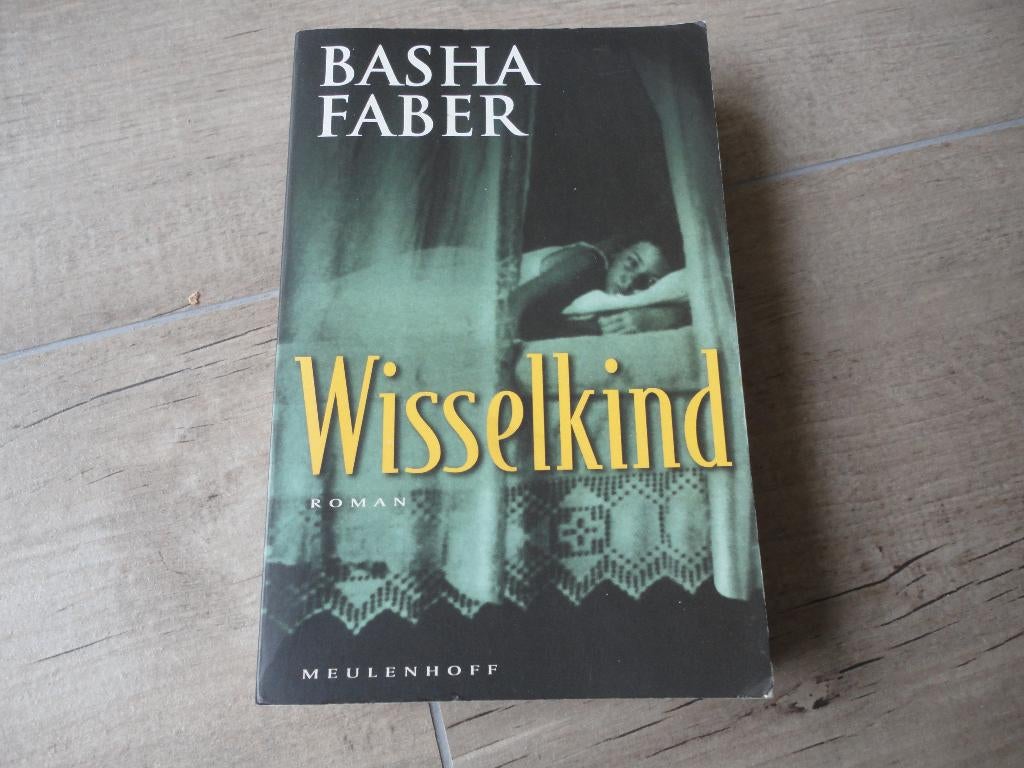 Boek Wisselkind van Basha Faber, Ophalen of Verzenden, Gelezen