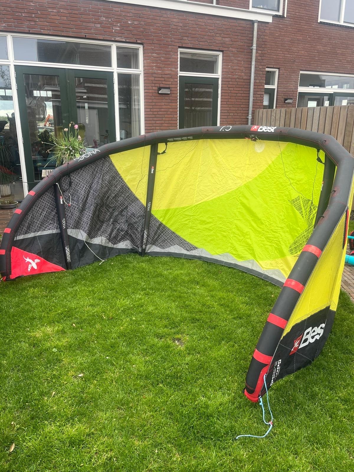 Best Kahoona Kites 7,5m en 10,5m - Ideaal voor beginners, Watersport en Boten, Gebruikt, Geen board, Ophalen of Verzenden, Kite