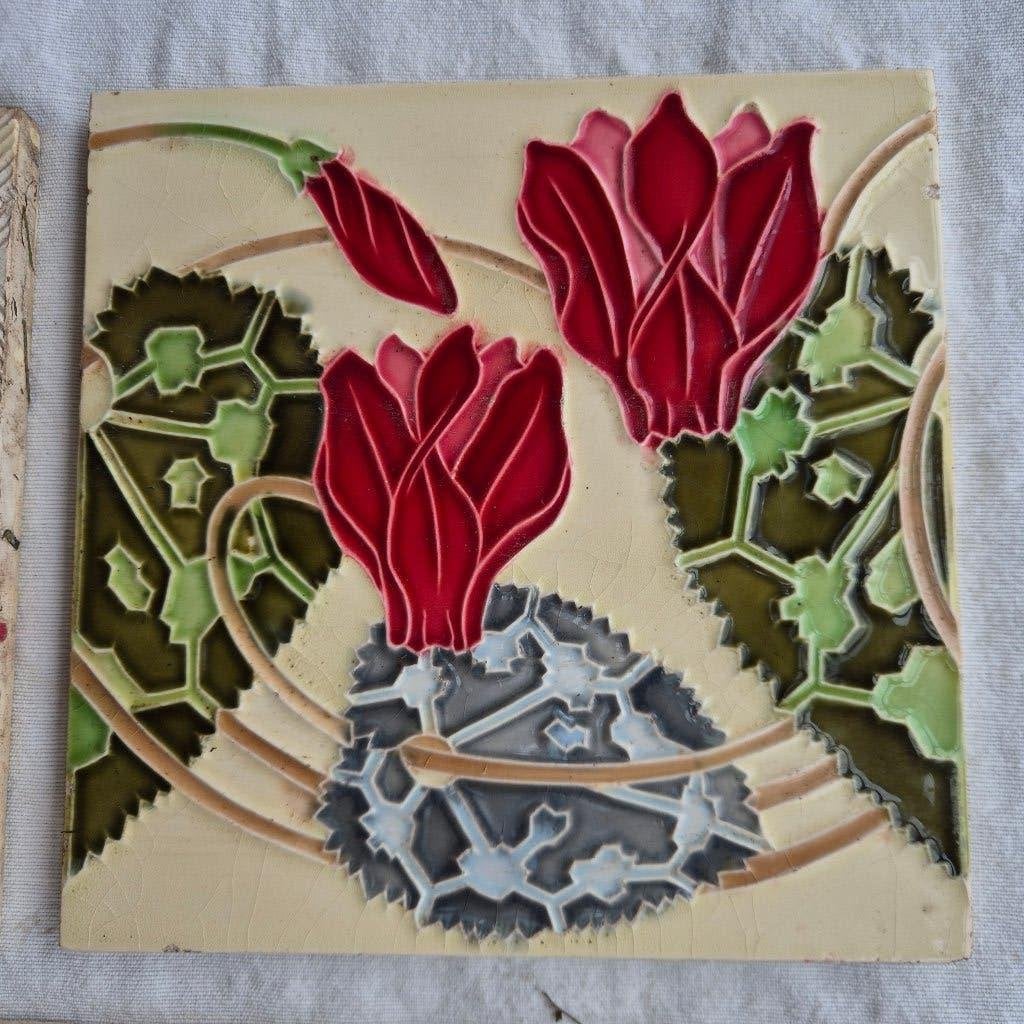 14 unieke art nouveau randtegels met rode bloem 245cm, Ophalen