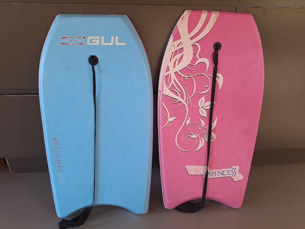 2x Bodyboard 90 cm, Watersport en Boten, Golfsurfen, Ophalen, Gebruikt, Overige typen, Met koord