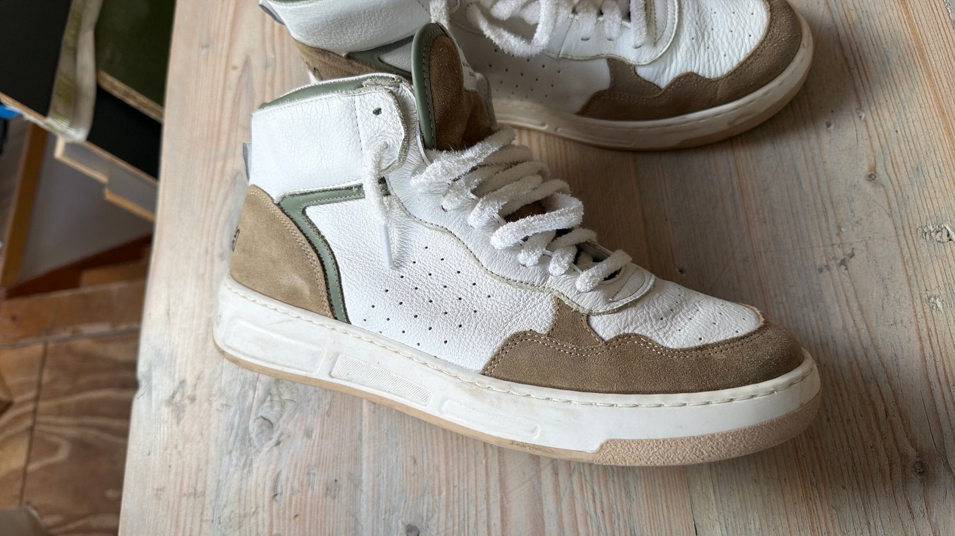 Womsh sneakers maat 43, Ophalen, Gedragen, Sneakers of Gympen