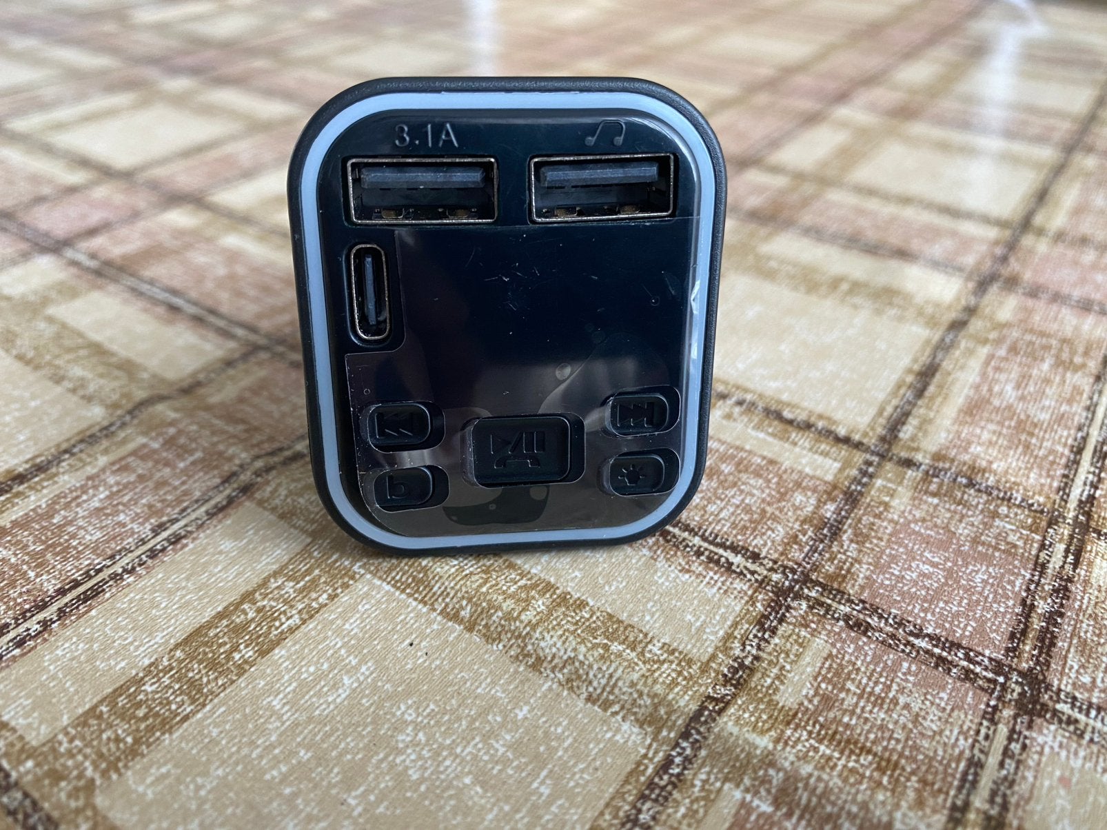NIEUWE FM Transmitter met Bluetooth usb mp3 voor in de auto, Auto diversen, Ophalen, Nieuw
