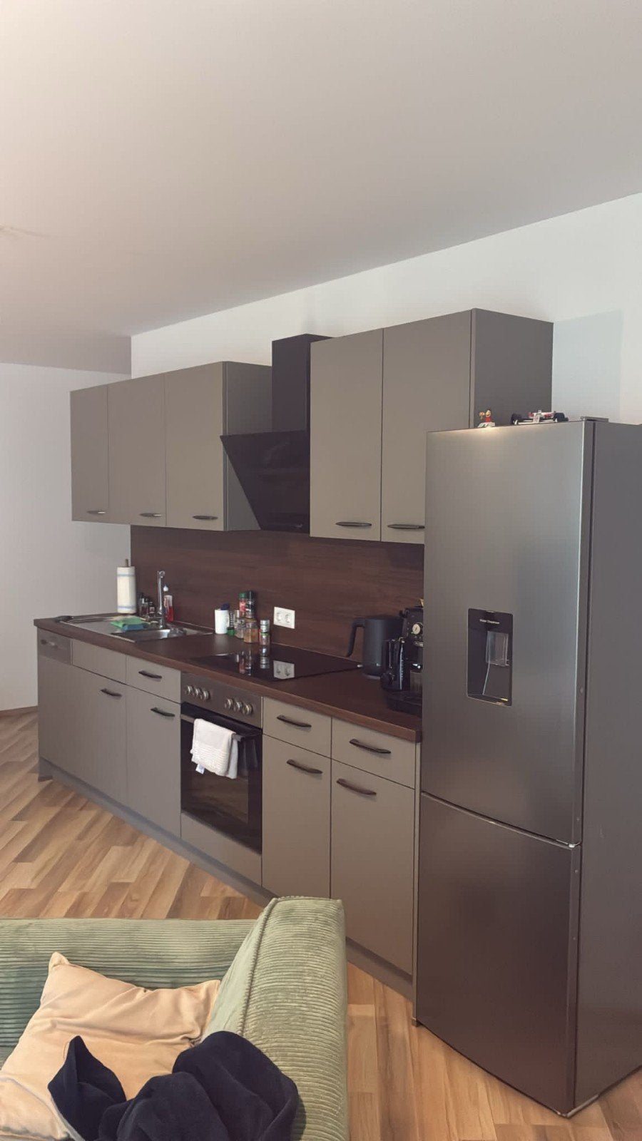 Moderne Laurus inbouwkeuken - Grijs met houtlook met koelkas, Ophalen of Verzenden, Zo goed als nieuw, Grijs, Enkelwandige keuken