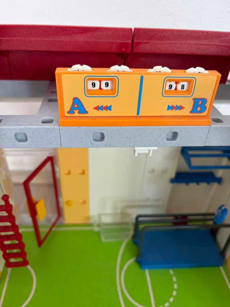 Playmobil Gymzaal / Sporthal met scorebord, Kinderen en Baby's, Speelgoed | Playmobil, Ophalen, Zo goed als nieuw, Complete set