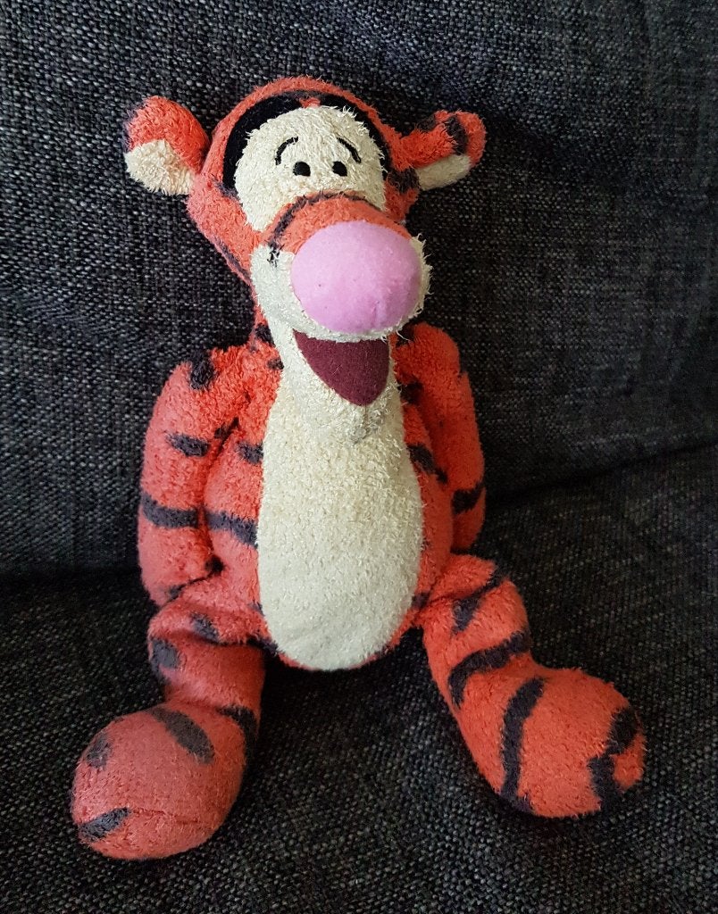 Disney / Tigger beanie 22 cm, Verzamelen, Disney, Ophalen of Verzenden, Winnie de Poeh of vrienden, Zo goed als nieuw, Knuffel