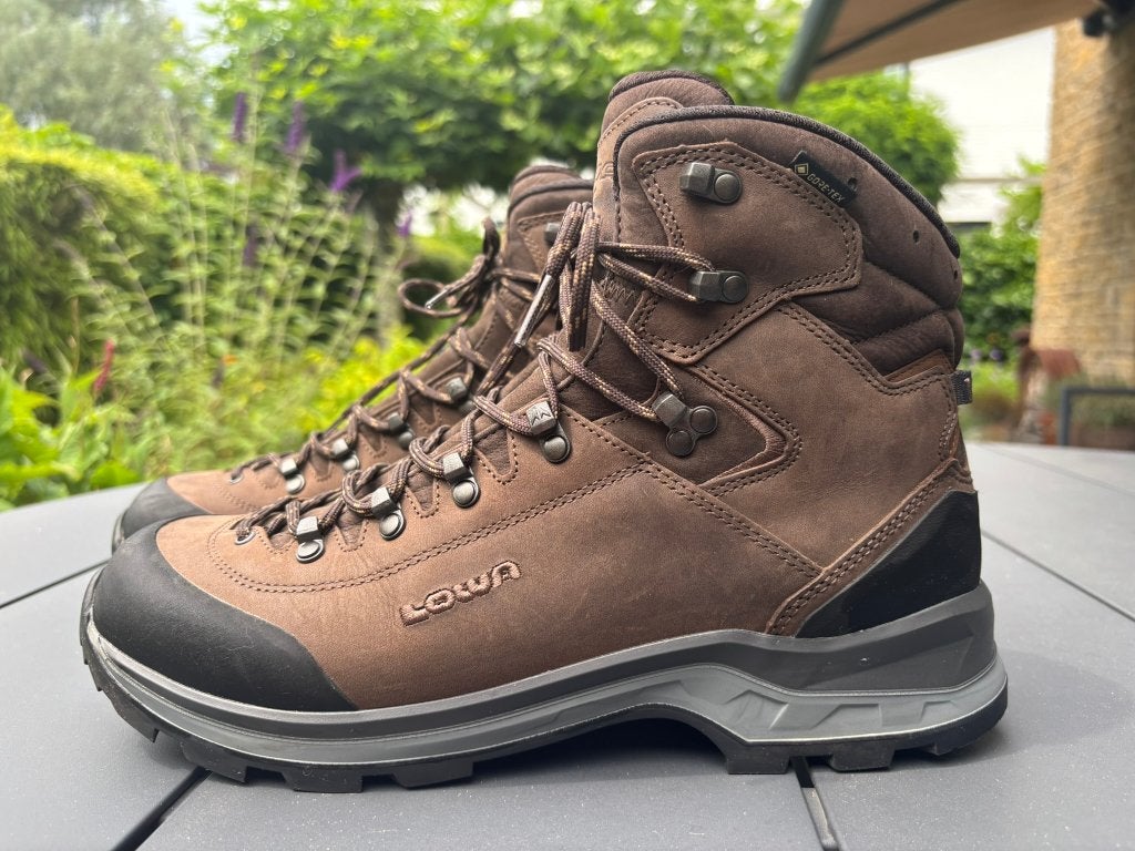 Lowa Ranger GTX - bergschoenen maat 44 - categorie B, Ophalen, Zo goed als nieuw, Schoenen