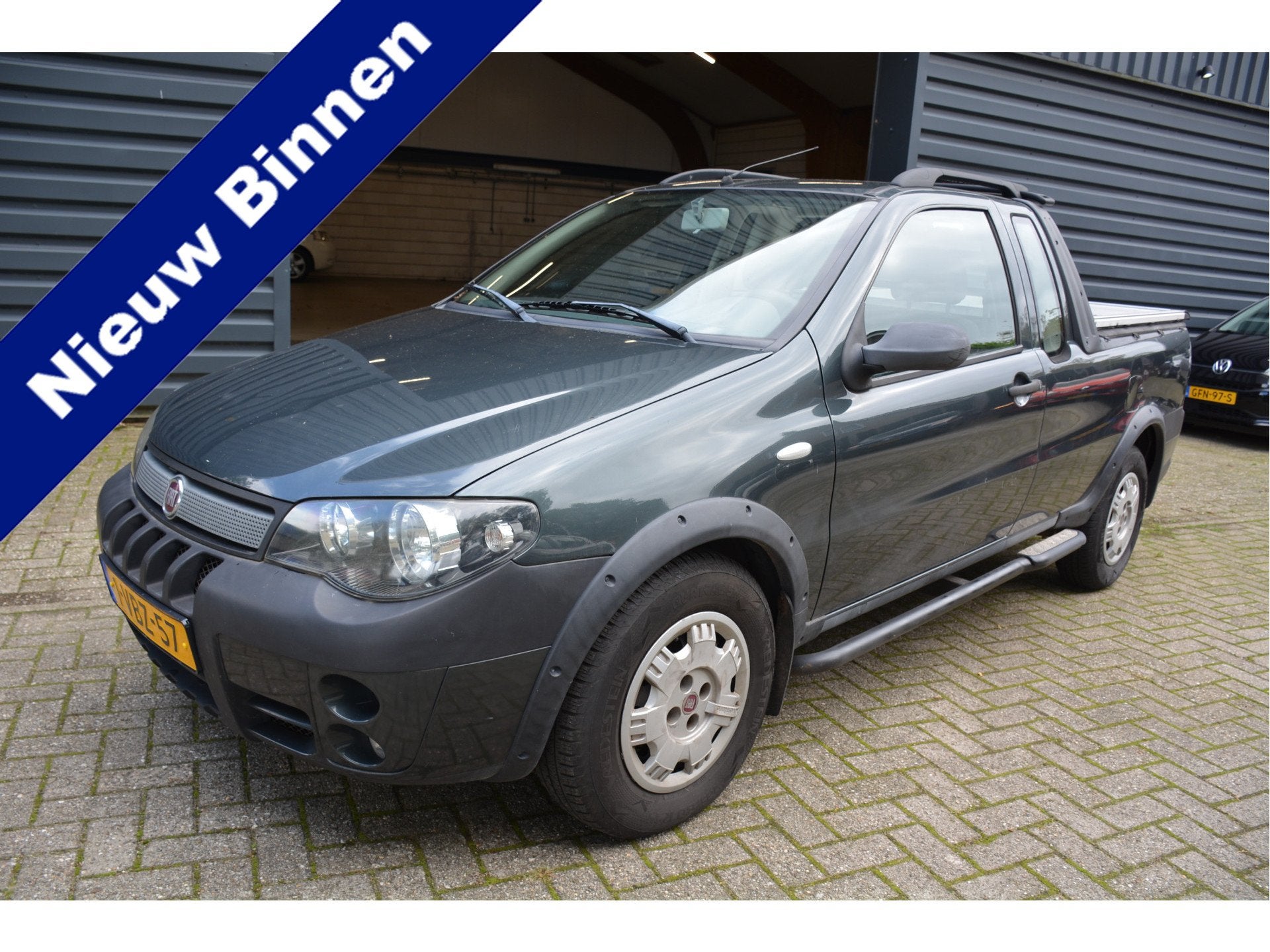 Fiat Strada Pick-up 1.3 MultiJet lang Adventure Airco Trekha, Auto's, Voorwielaandrijving, Metallic lak, Gebruikt, 4 cilinders