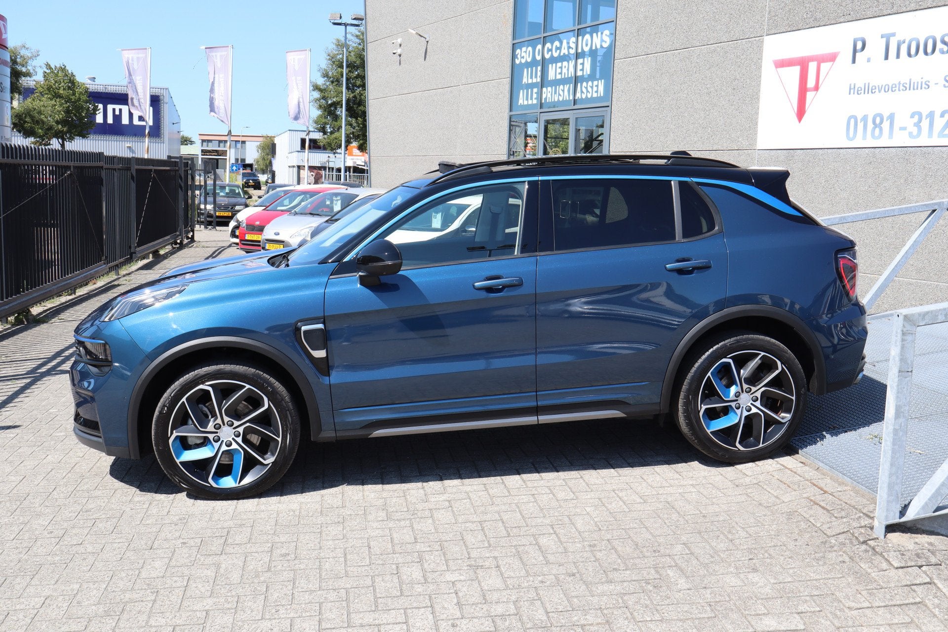 Lynk & Co 01 1.5 Panoramadak/360° Camera/Keyless/Lane assis, Auto's, Lynk & Co, 12 maanden, Stof, Blauw, 120 €/maand