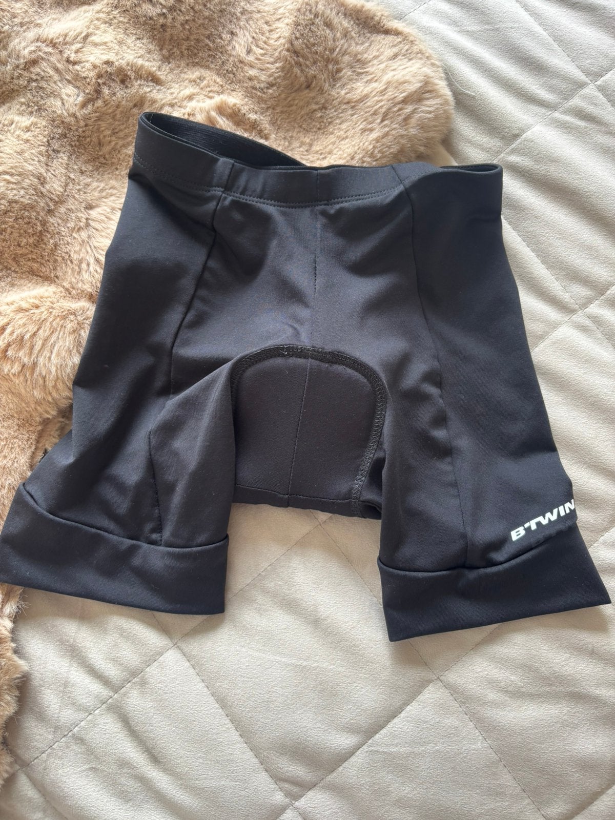 Nieuw fietsbroek fiets broek Btwin maat 140, Ophalen of Verzenden, Nieuw, Jongen of Meisje, Broek
