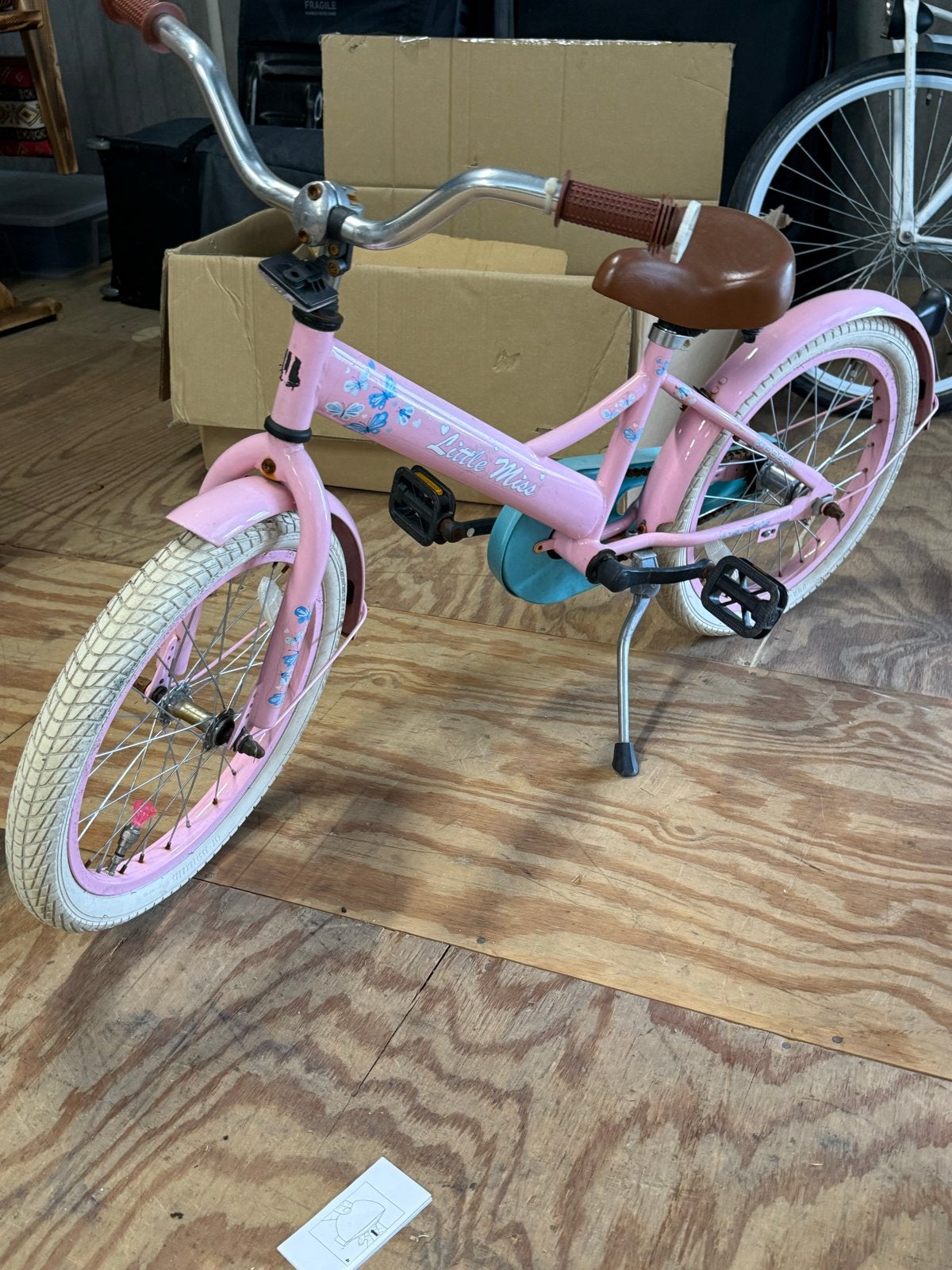 Roze kinderfiets 18 inch - Little Miss, Ophalen of Verzenden, Gebruikt, Terugtraprem, 16 tot 20 inch