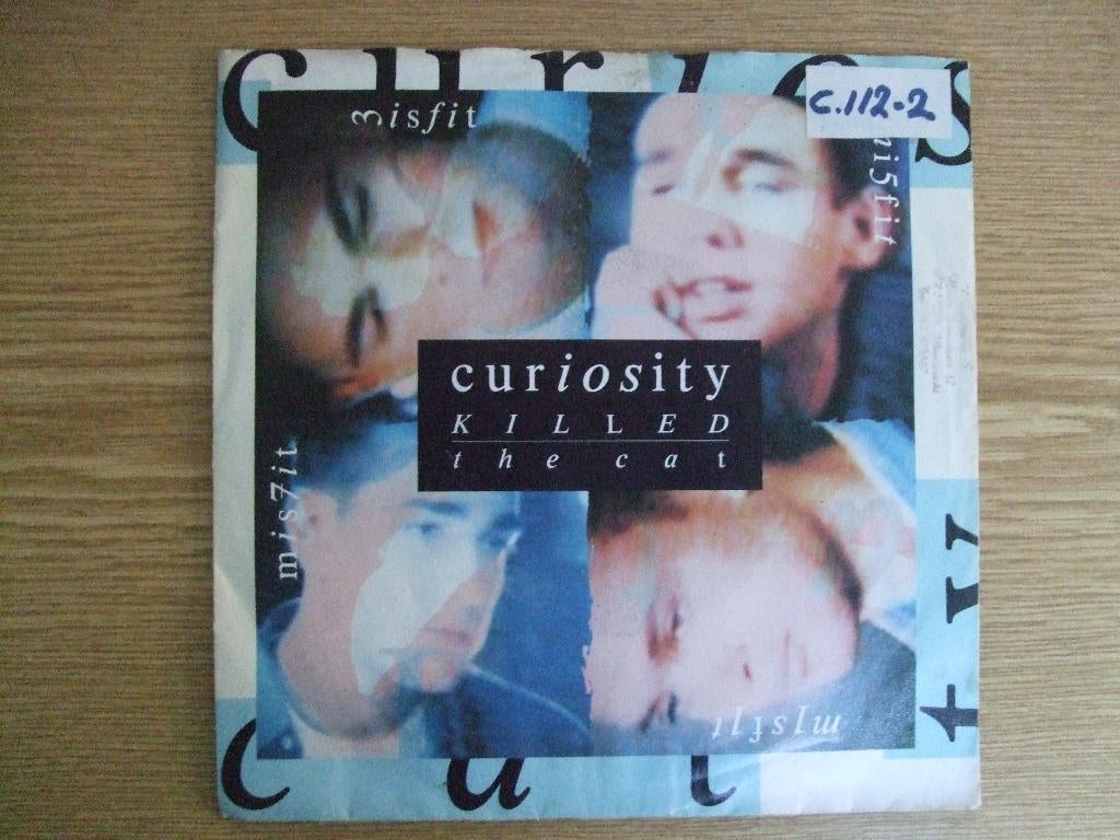CURIOSITY KILLED THE CAT    MISFIT / MAN, 7 inch, Ophalen of Verzenden, Zo goed als nieuw, Rock en Metal