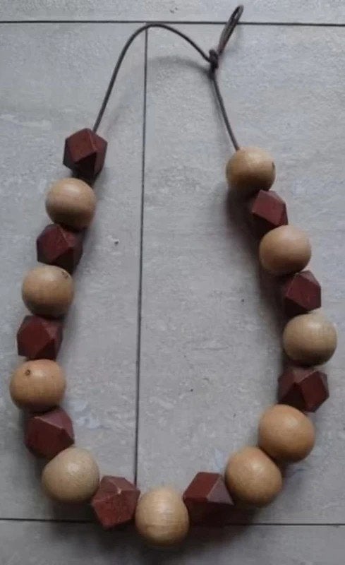 ketting bruin, Sieraden, Tassen en Uiterlijk, Kettingen, Ophalen of Verzenden, Gebruikt, Bruin, Overige materialen