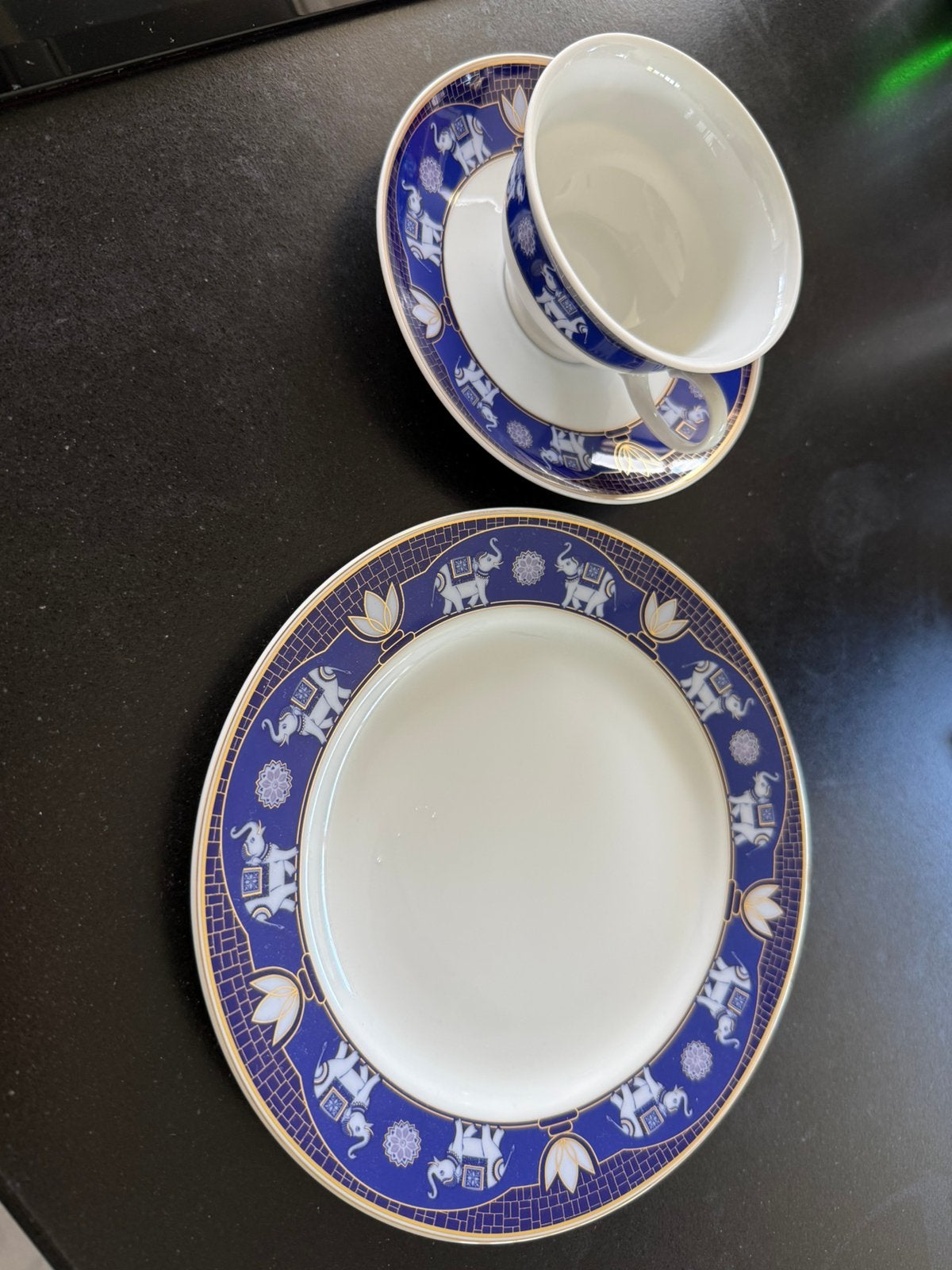 Rosenthal ontbijtset olifant, Ophalen