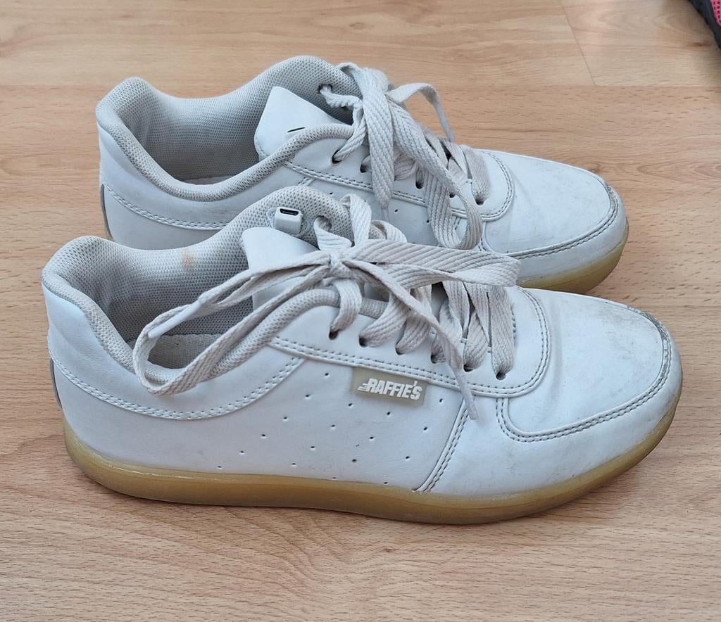 Witte schoenen/sneakers Raffies maat 35, Raffies, Jongen of Meisje, Schoenen, Ophalen of Verzenden