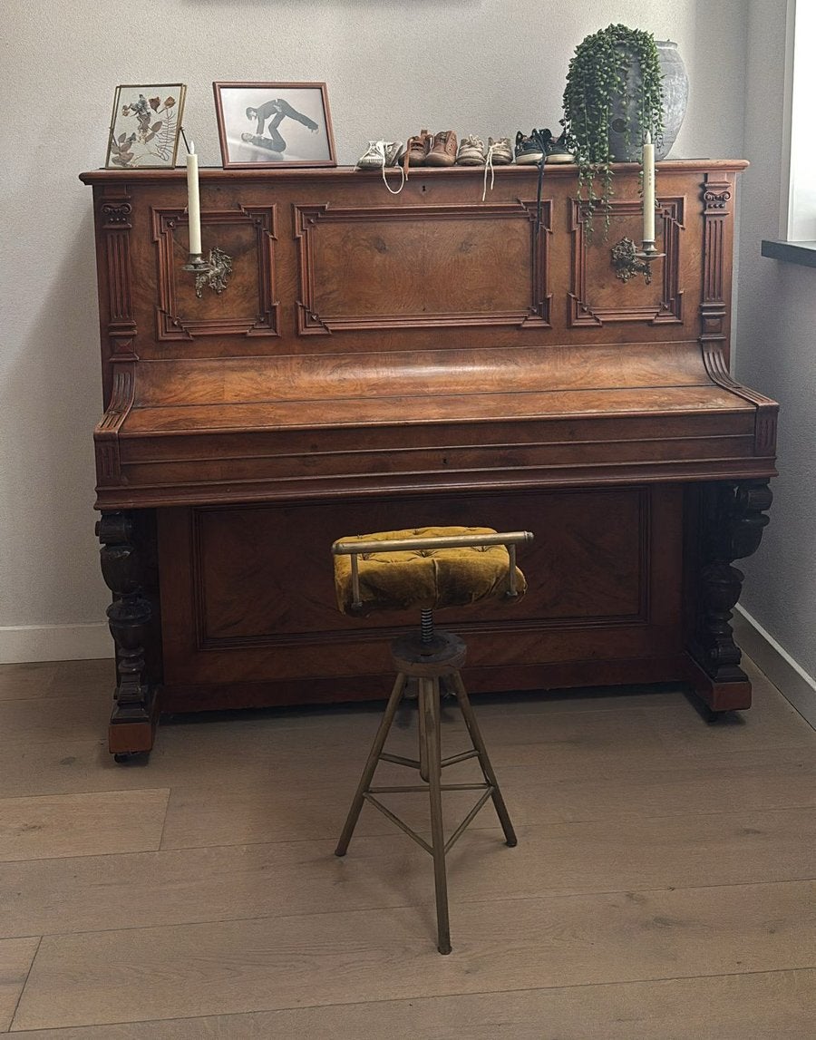 Antieke piano. Gratis alleen ophalen, Muziek en Instrumenten, Ophalen, Zo goed als nieuw