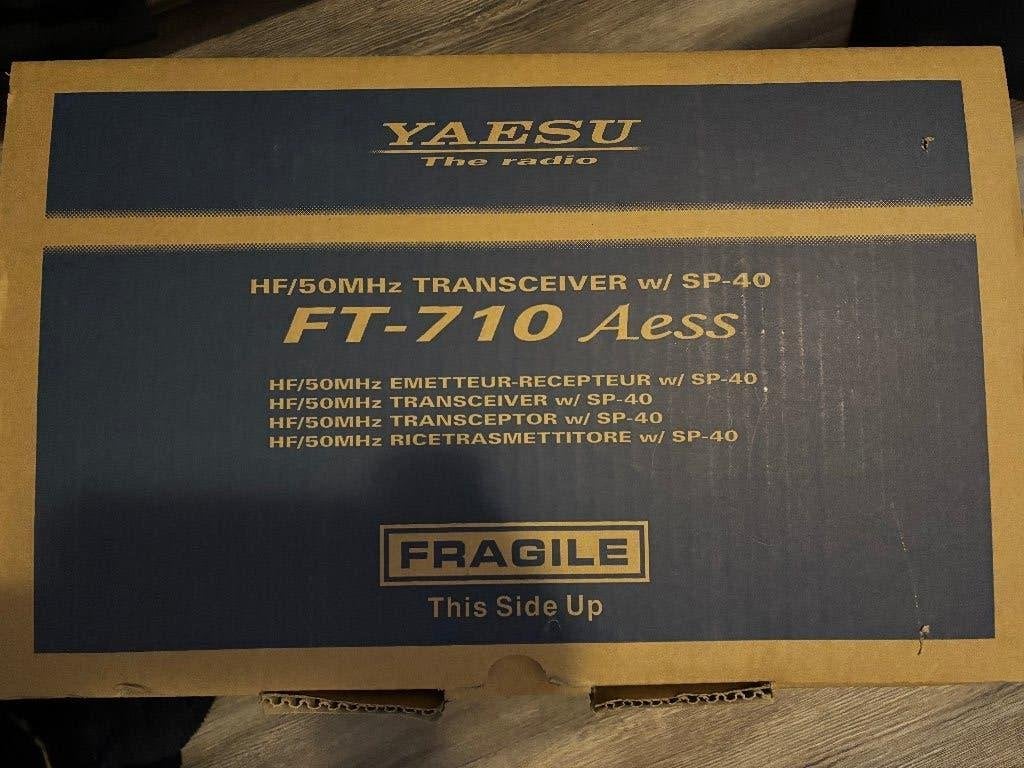 Yaesu FT-710 AESS Aug. 2025 factuur nieuwstaat, Telecommunicatie, Zenders en Ontvangers, Ophalen, Nieuw, Zender en Ontvanger