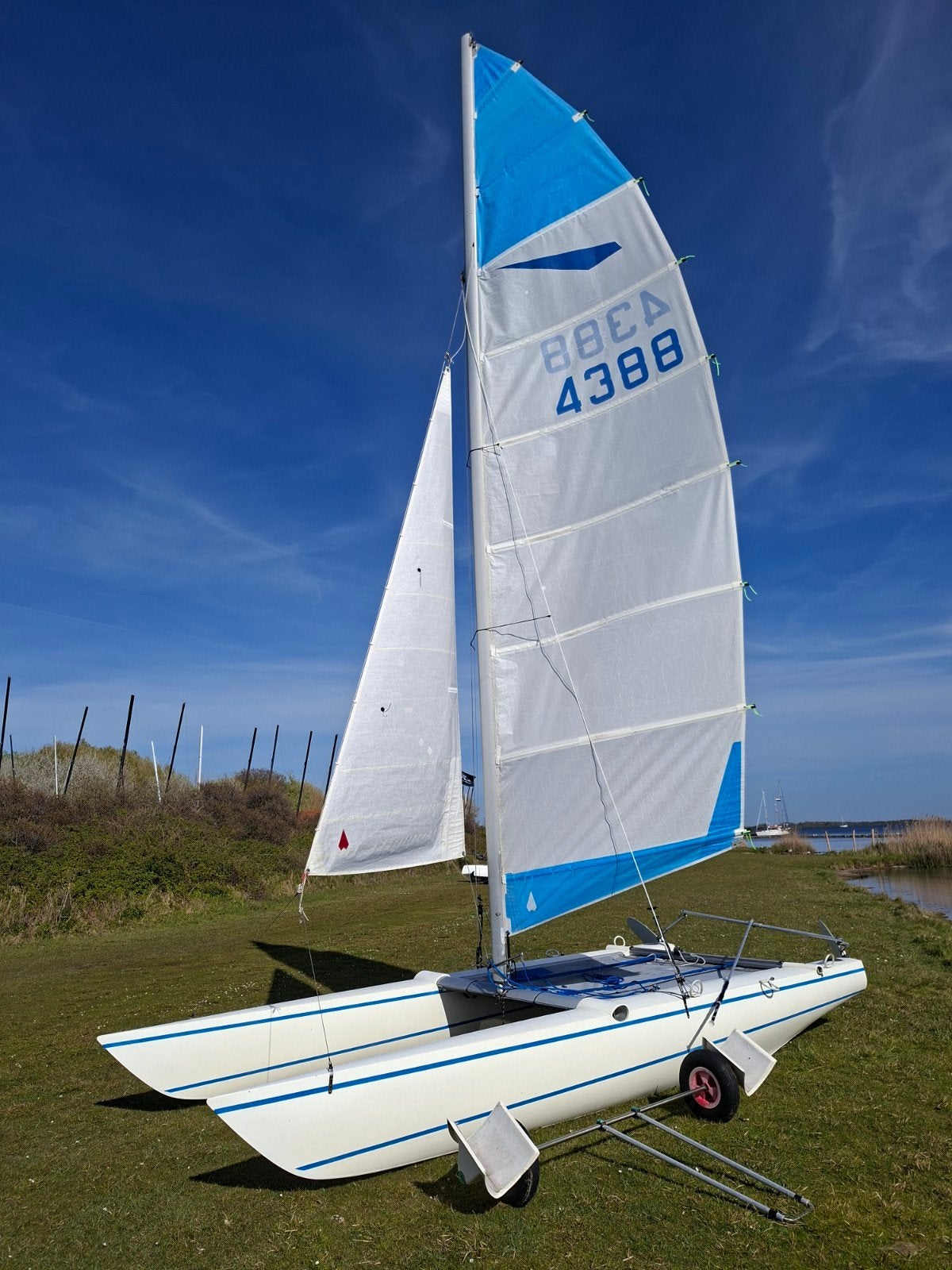 catamaran, zeilboot, Dart 18 met trolley, Ophalen, Gebruikt