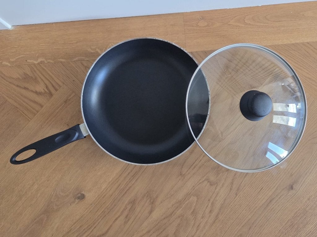 pan met deksel 29 cm, Ophalen, Gebruikt, Overige materialen