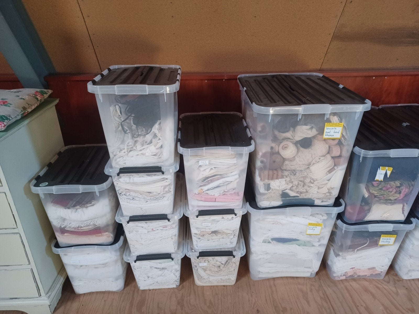 Grote partij brocante vintage antiek textiel OPHALEN DOETIN, Ophalen