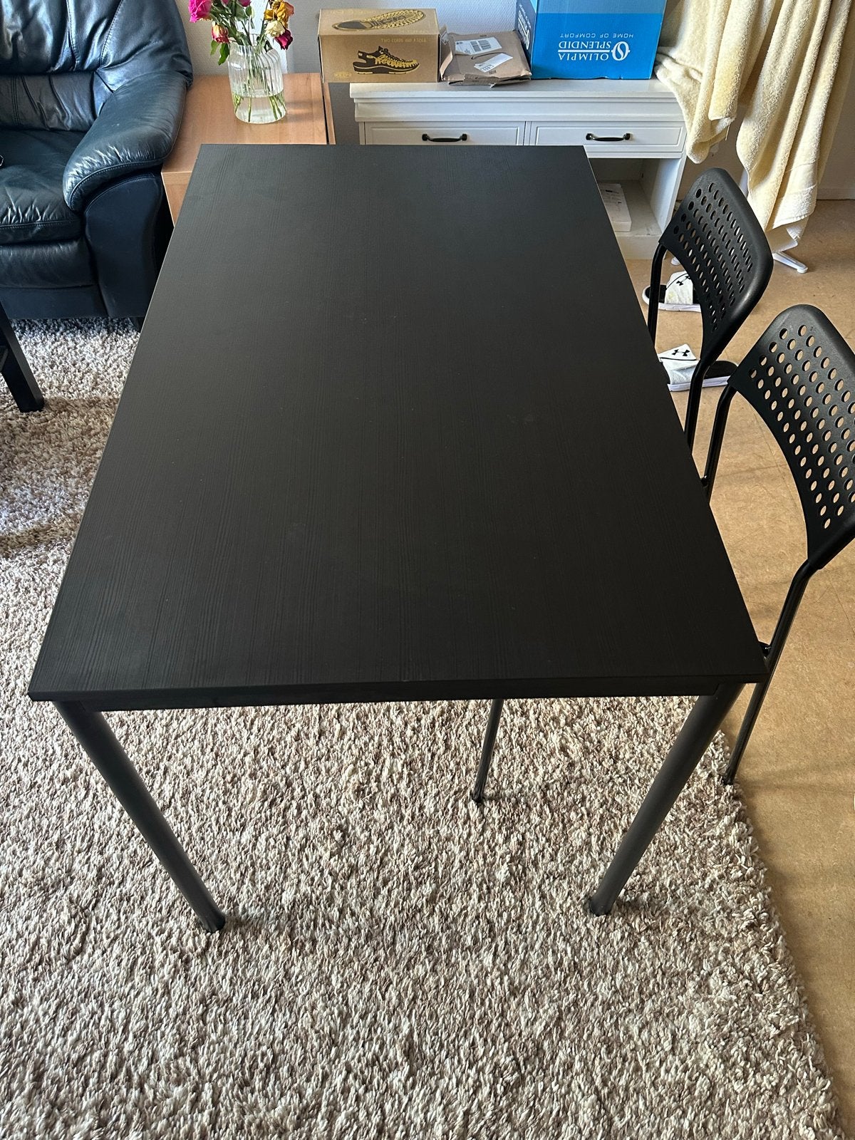 IKEA SANDSBERG eettafel, zwart, 110x67 cm, 100 tot 150 cm, Tot twee personen, Zo goed als nieuw, Metaal