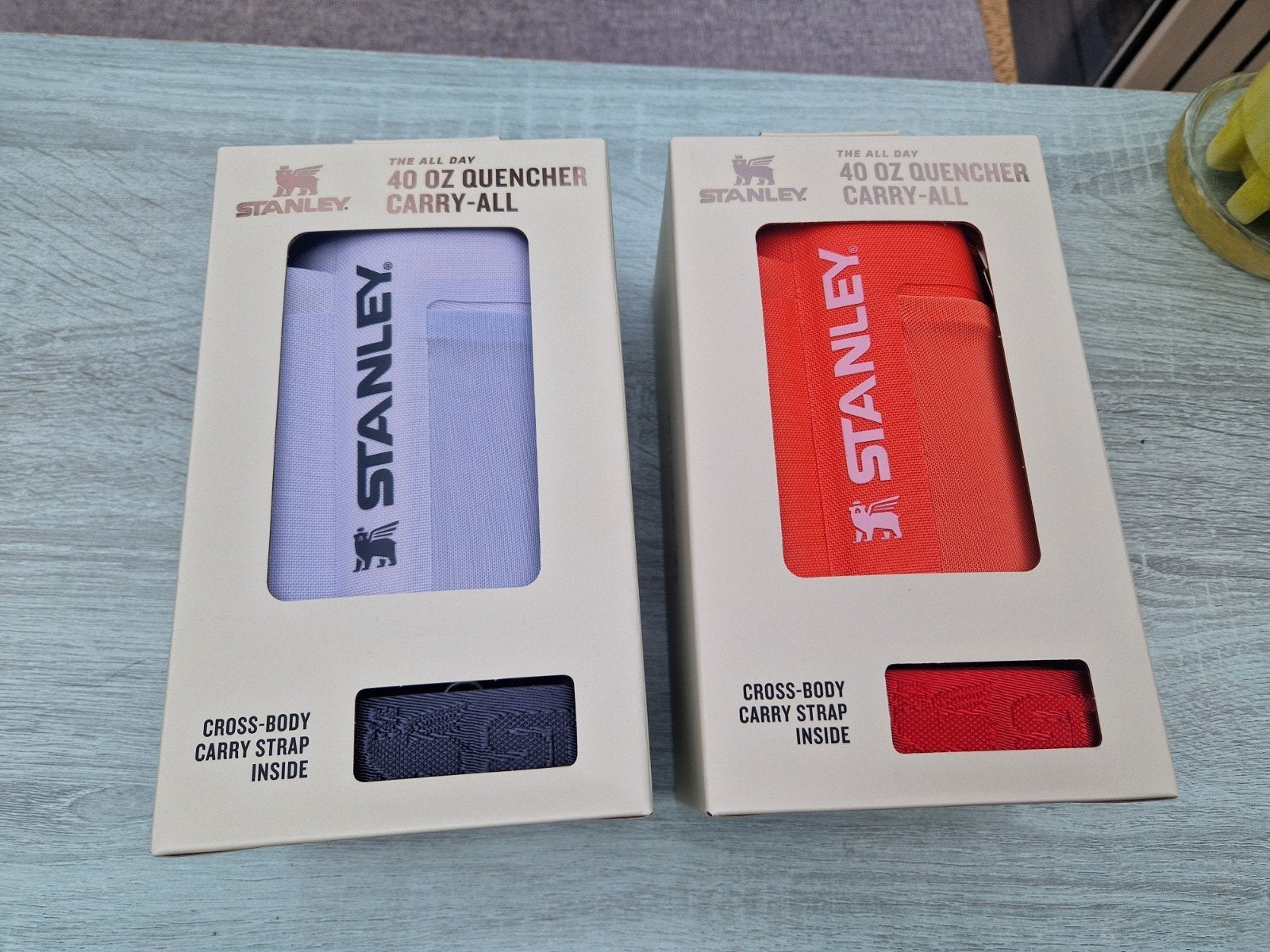 Nieuwe Stanley 40 oz Quencher carry-all wit of rood, Ophalen of Verzenden, Nieuw