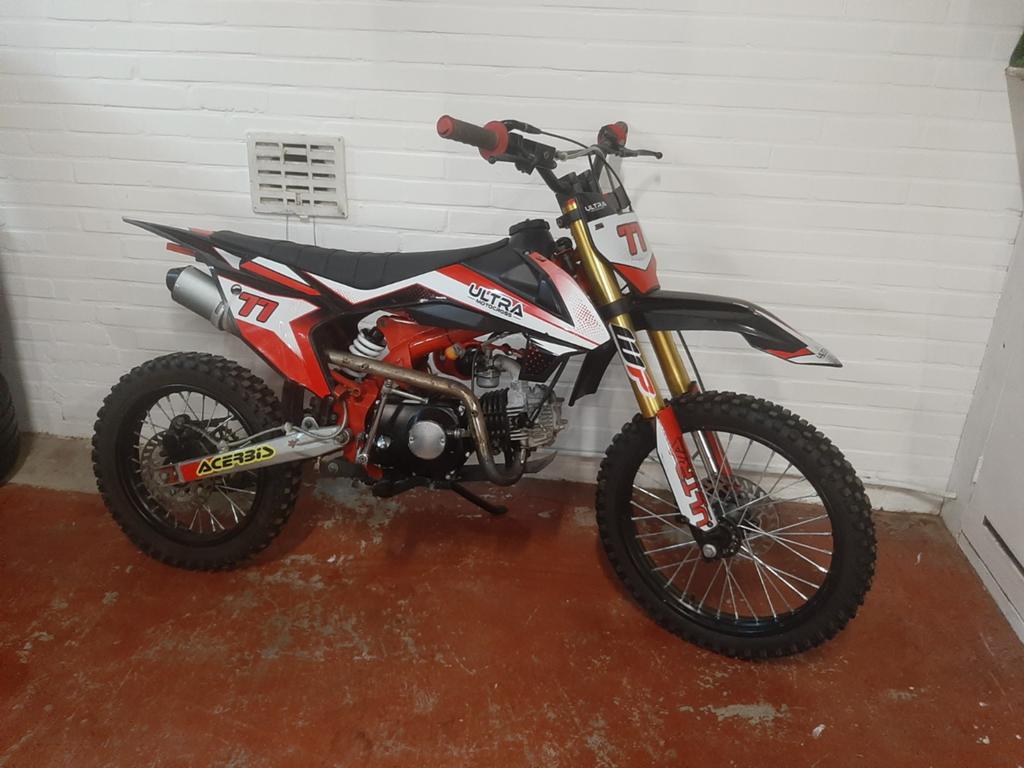 Pitbike/crossmotor 125cc - Nette staat, lekke achterband, Fietsen en Brommers, Minibikes, Midibikes en Pitbikes, Ophalen of Verzenden
