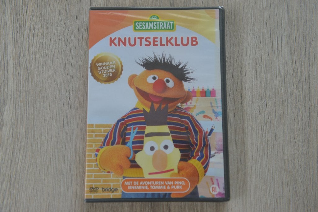 SESAMSTRAAT == KNUTSELCLUB ( nieuw in de verpakking ), Alle leeftijden, Verzenden, Zo goed als nieuw, Komedie