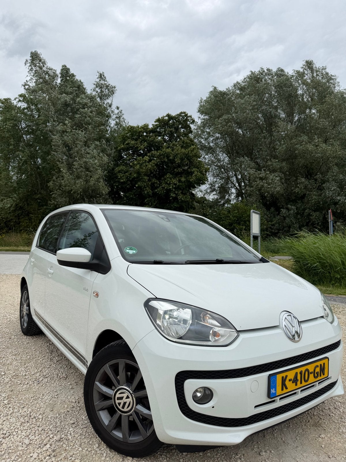 Volkswagen up! 1.0 Ecofuel club edition 2018 wit 5DRS, Auto's, Volkswagen, Voorwielaandrijving, Stof, 37 €/maand, CNG (Aardgas)