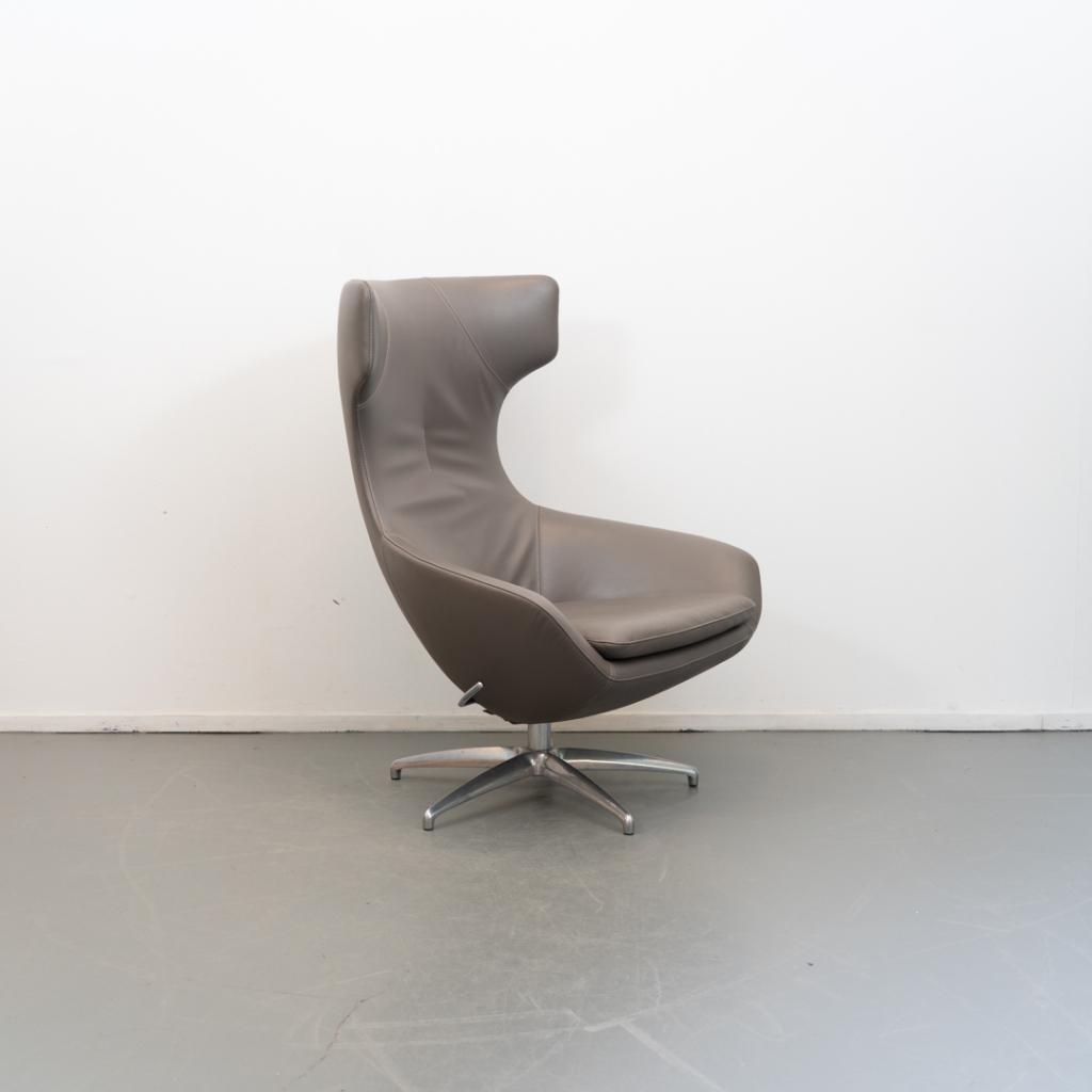 1 Leolux Caruzzo PLUS Fauteuil + Voetenbank Grijs/Beige Leer, Niet ingevuld, Niet ingevuld, 75 tot 100 cm, Ophalen of Verzenden