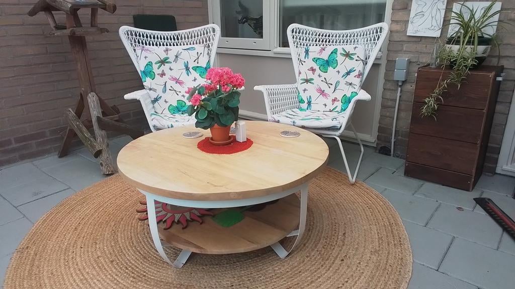 Mooie tuinset, Ophalen