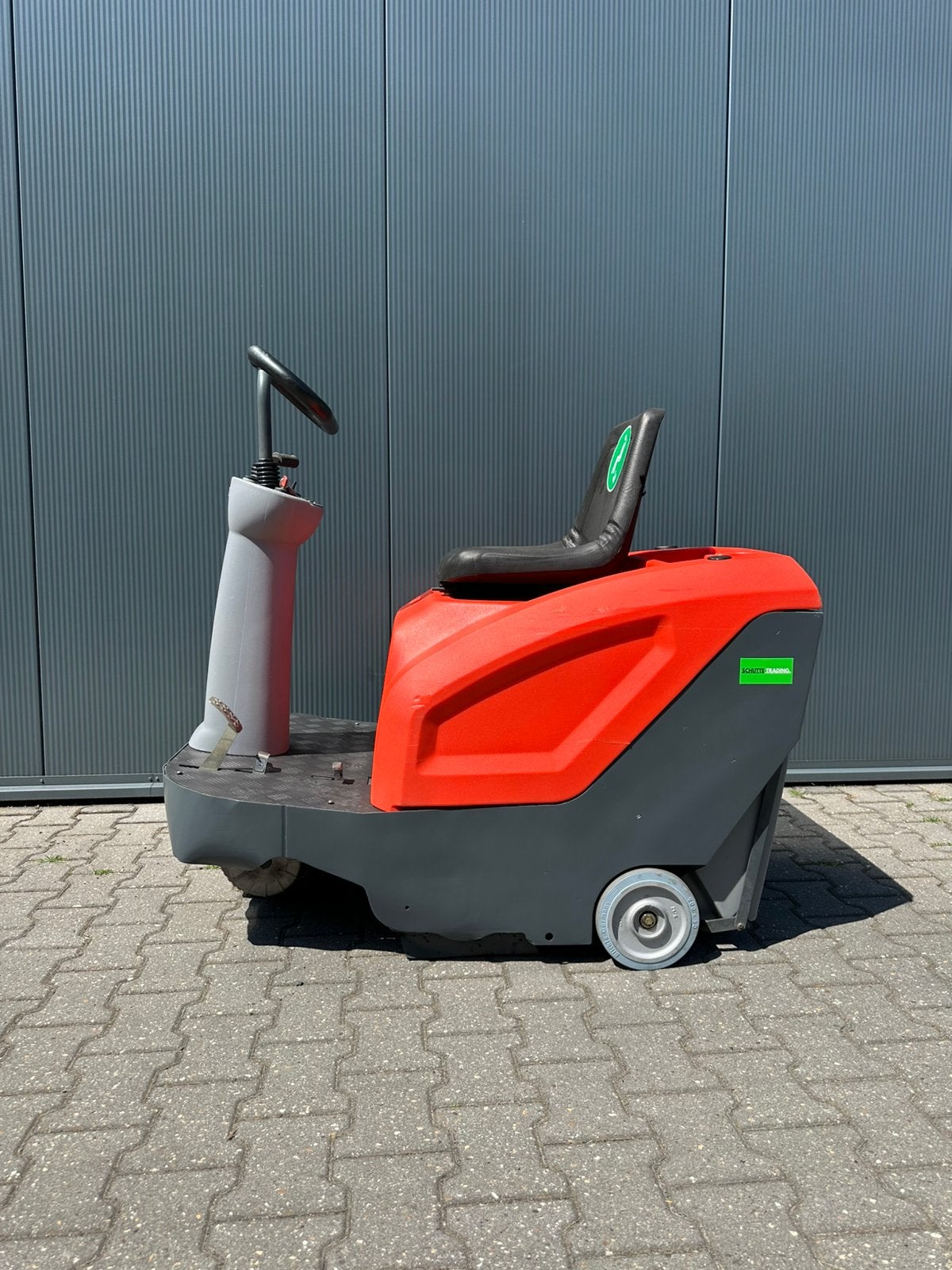 Hako Jonas 800E – Veegmachine volledig gereviseerd