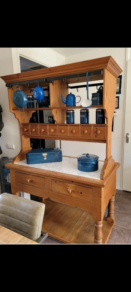 Oude keuken Rigaal of Welsh dresser, Ophalen