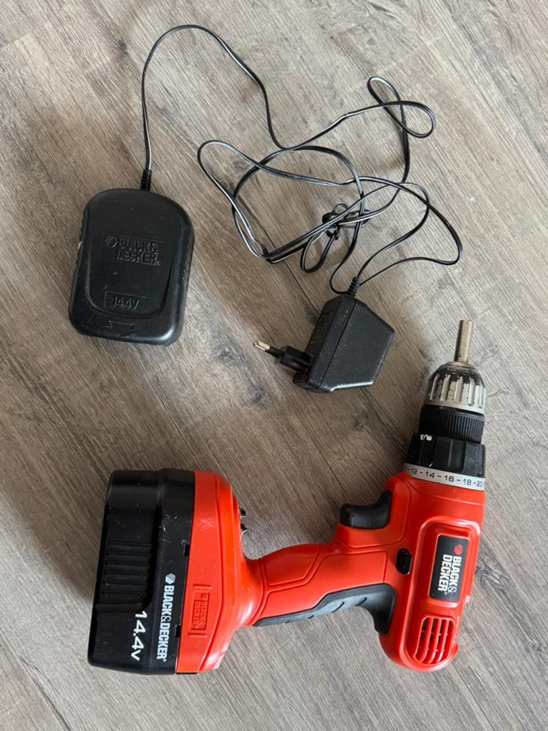 Black&Decker boormachine, Doe-het-zelf en Verbouw, Gereedschap | Boormachines, Ophalen, Gebruikt, Boormachine