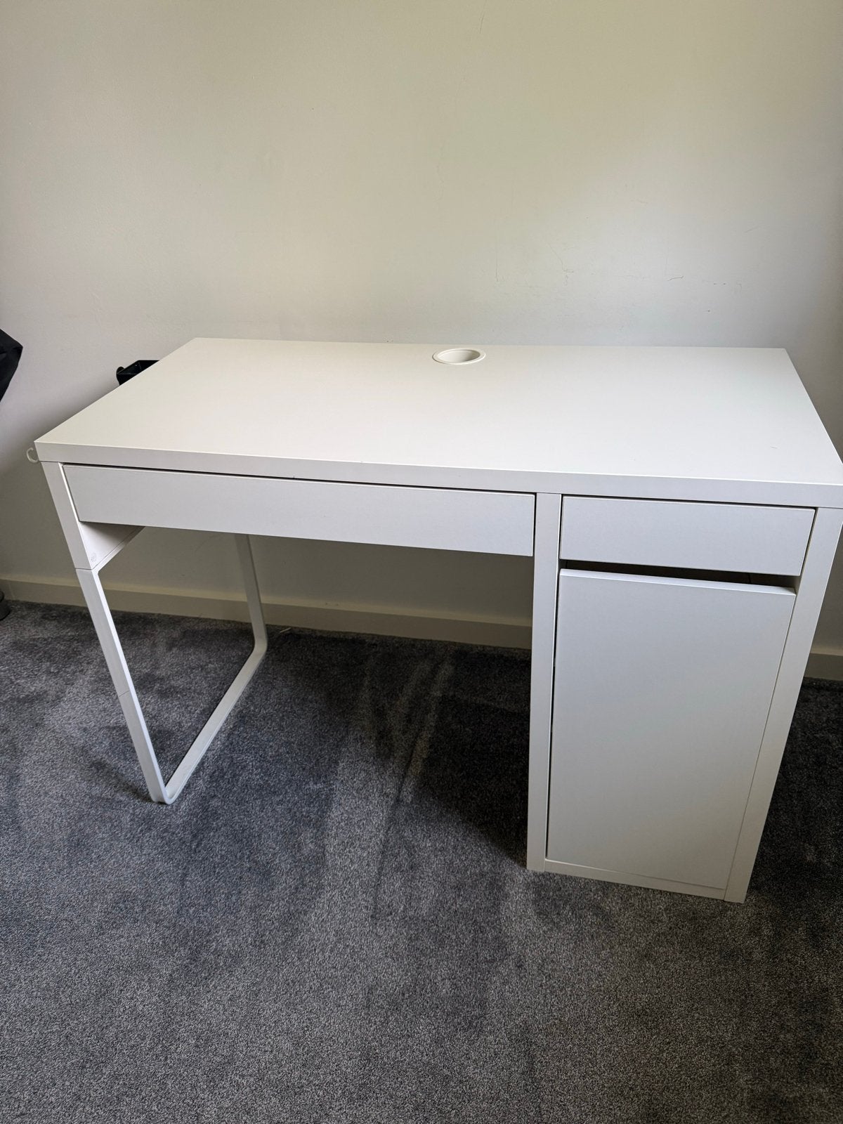 IKEA Micke Bureau Wit met Lades en Kastje, Ophalen, Gebruikt, Met lades, Spaanplaat of MDF