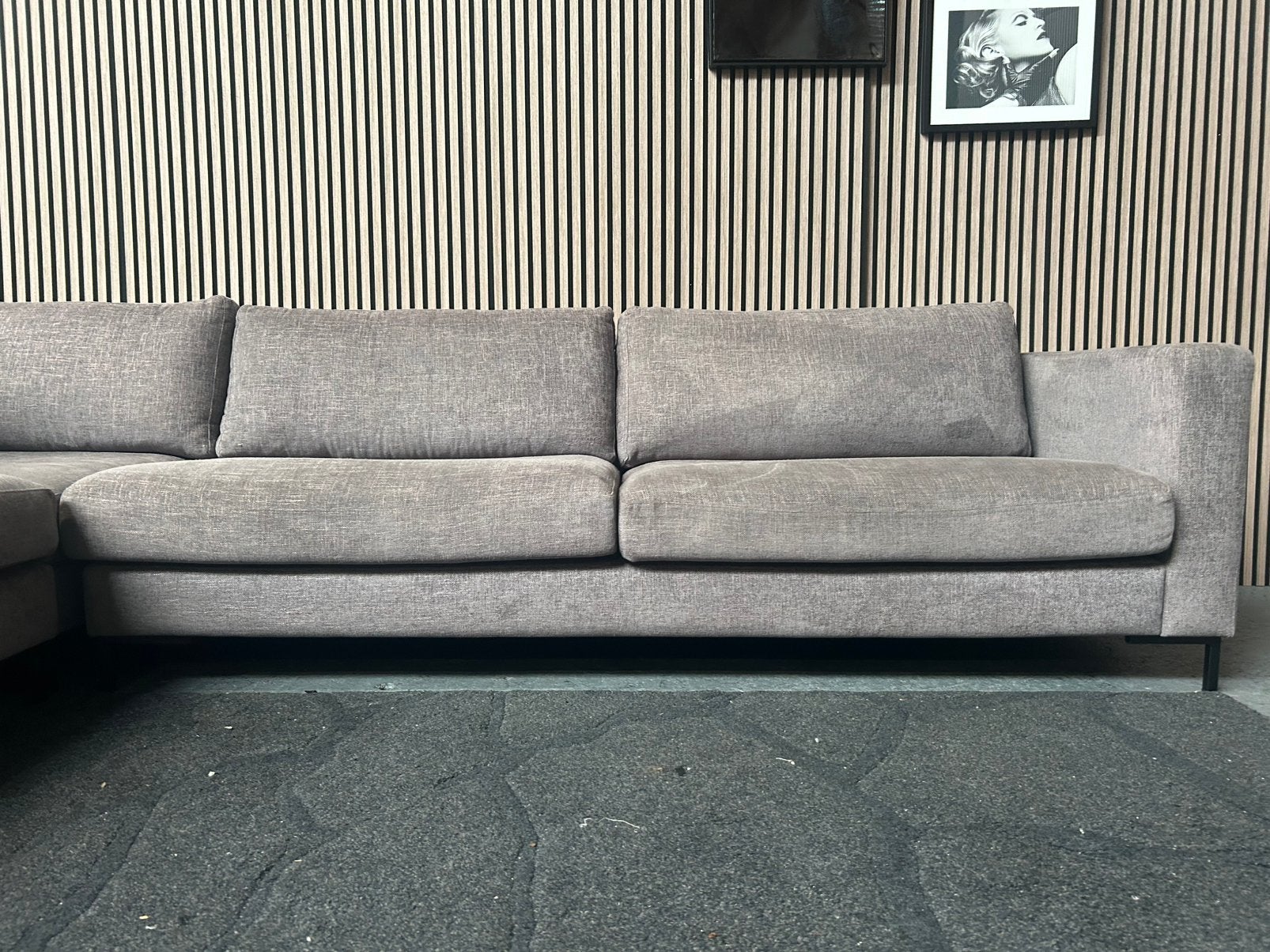 GRATIS LEVERING Hoekbank Stof Bruin 325X240 GEREINIGD, Hoekbank, 300 cm of meer, Ophalen of Verzenden, Zo goed als nieuw